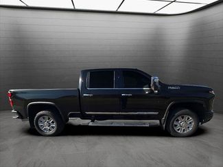 Used 2025 Chevrolet Silverado 2500 High Country w/ High Country Premium Package video 2