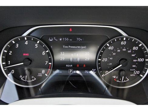 Used 2024 Nissan Frontier SV w/ SV Convenience Package AWD/4WD image 14