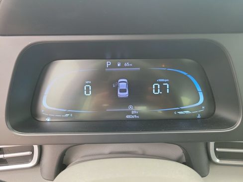 Used 2024 Hyundai Elantra SE FWD image 20