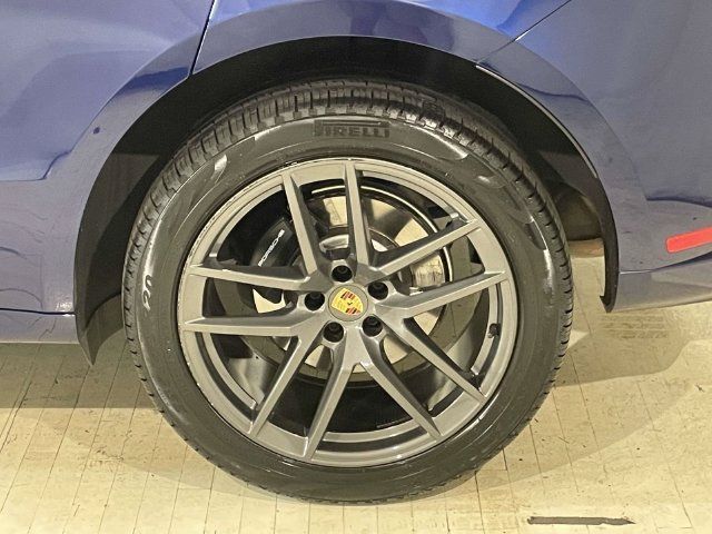 Certified 2026 Porsche Macan Turbo AWD/4WD image 14