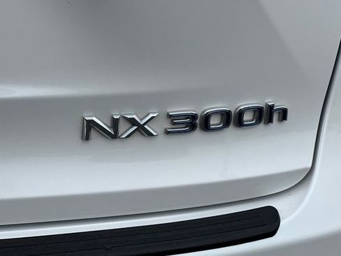 Used 2019 Lexus NX 300h AWD image 32