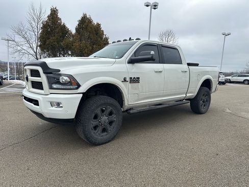 Used 2017 RAM 2500 Laramie w/ Sport Appearance Group image 6