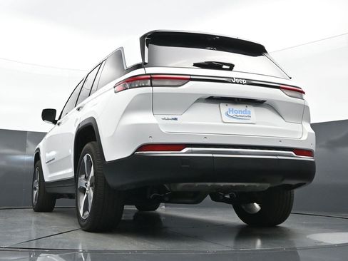Used 2023 Jeep Grand Cherokee 4WD 4xe w/ Luxury Tech Group II image 23