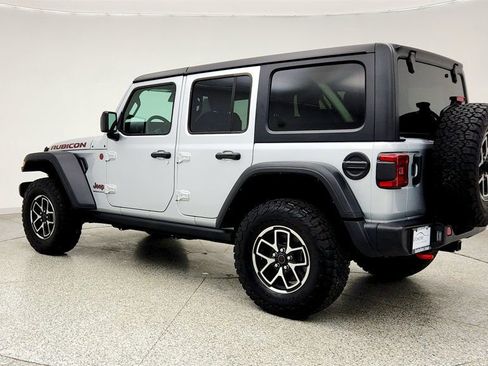 Used 2024 Jeep Wrangler Unlimited Rubicon w/ Convenience Group image 7