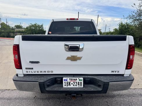 Used 2011 Chevrolet Silverado 1500 LT AWD/4WD image 29