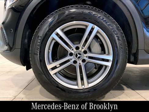 Used 2022 Mercedes-Benz GLC 300 4MATIC image 12