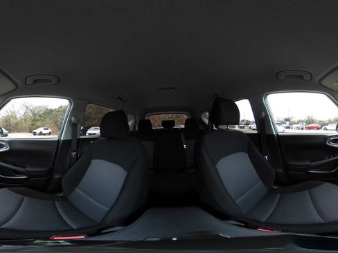 Used 2025 Kia Soul LX w/ LX Technology Package image 37