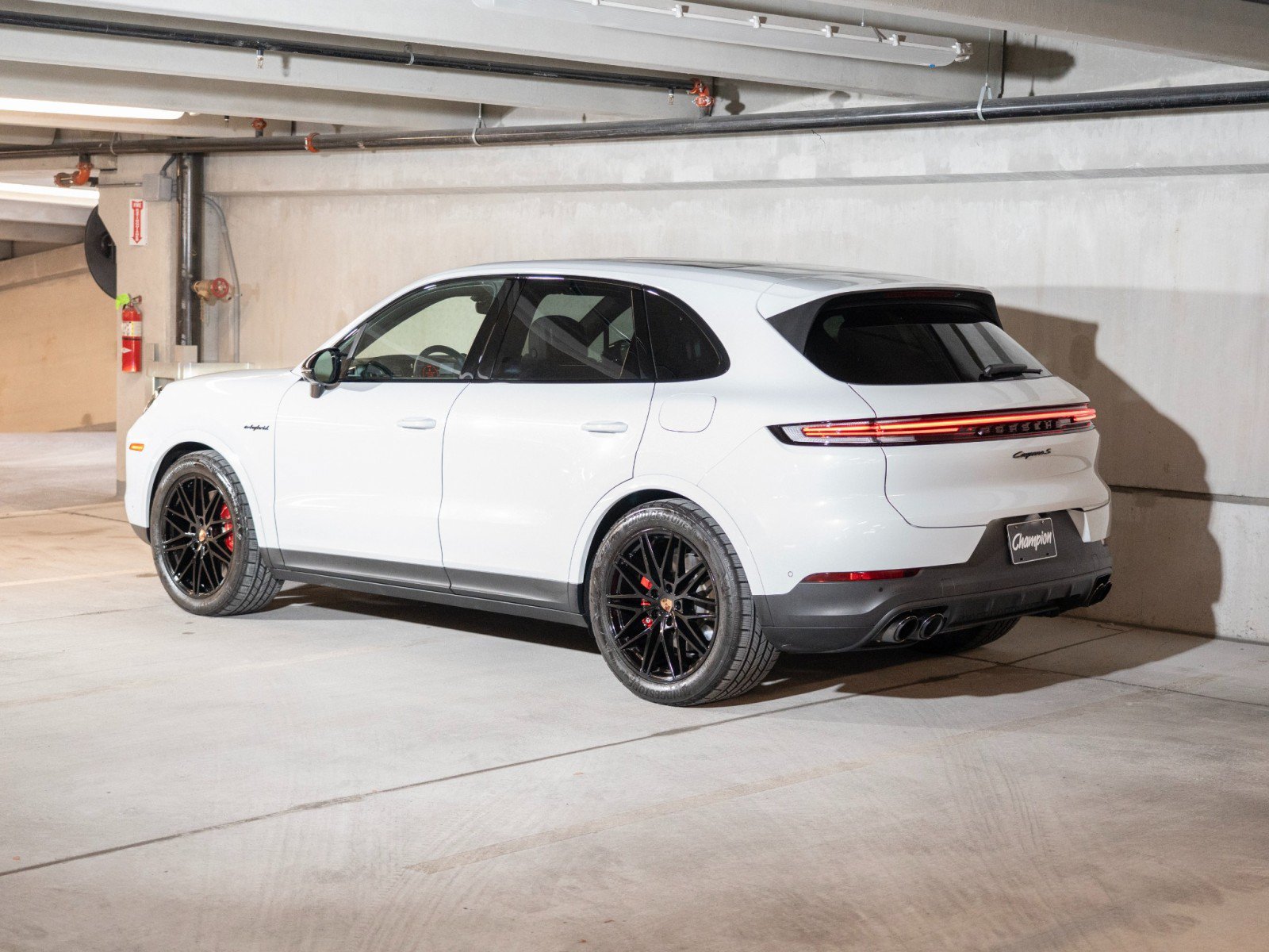 Certified 2026 Porsche Cayenne S AWD/4WD image 3
