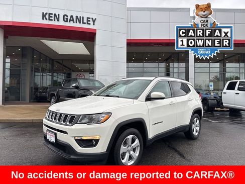 Used 2019 Jeep Compass Latitude w/ Cold Weather Group AWD/4WD image 1
