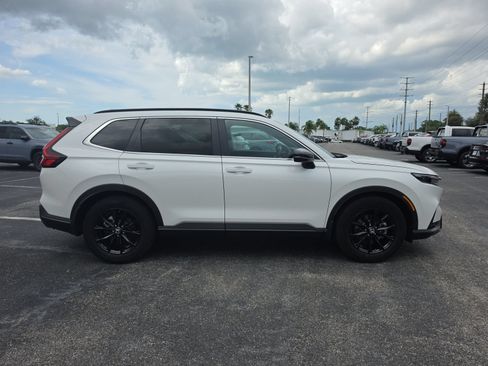 Certified 2025 Honda CR-V Sport-L image 3