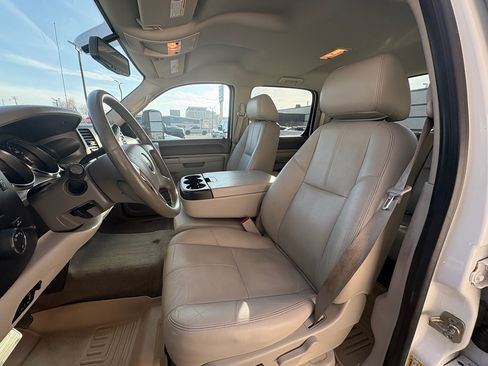 Used 2013 GMC Sierra 2500 SLE w/ SLE Preferred Package image 11