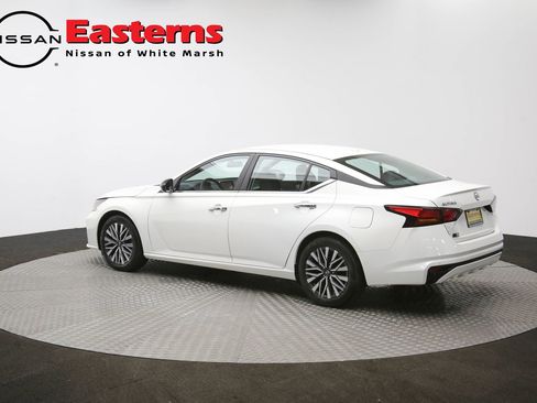 Used 2025 Nissan Altima 2.5 SV FWD image 53