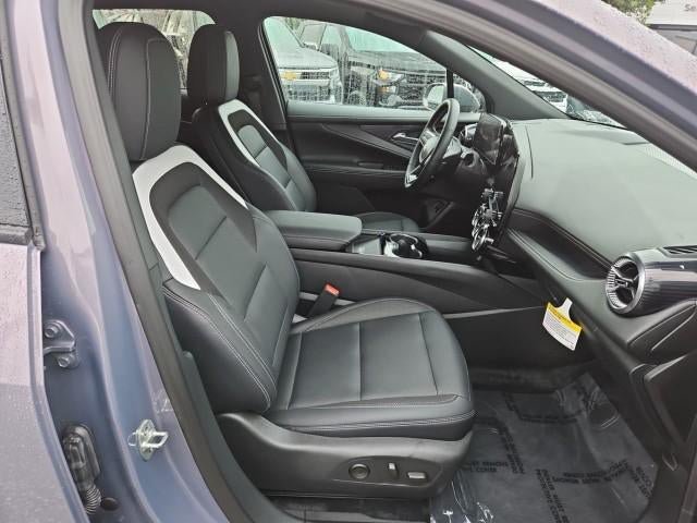 Used 2026 Chevrolet Blazer EV LT FWD image 28