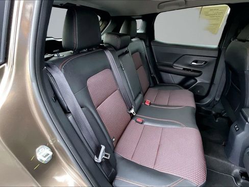 Used 2025 Nissan Kicks SR AWD/4WD image 26