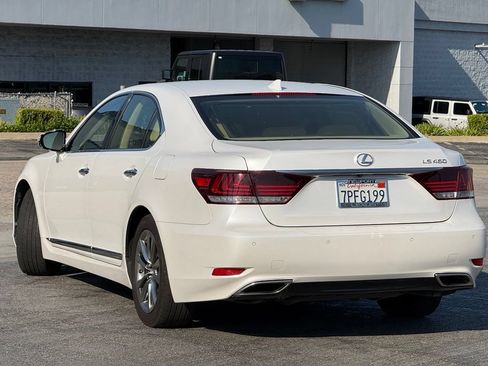 Used 2016 Lexus LS 460 w/ Comfort Package RWD image 2
