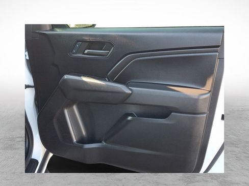 Used 2024 Chevrolet Colorado Trail Boss w/ Technology Package image 10