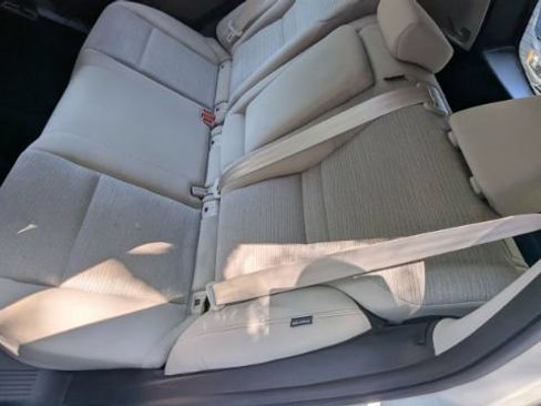 Used 2021 Nissan Rogue SV AWD/4WD image 18