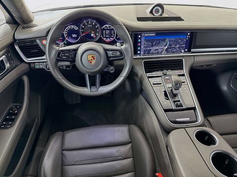Used 2022 Porsche Panamera GTS image 25