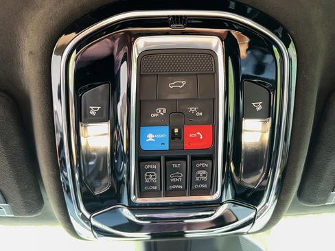 Used 2023 Jeep Grand Cherokee L Summit image 22