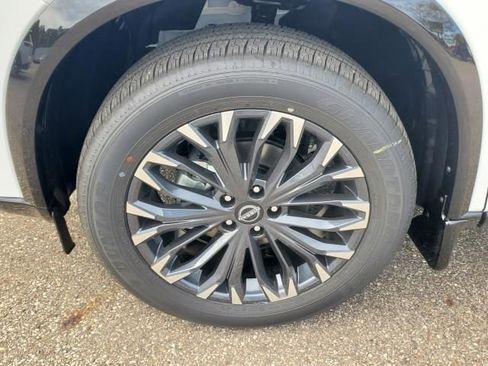 New 2026 Nissan Rogue Platinum w/ Platinum Premium Package image 9