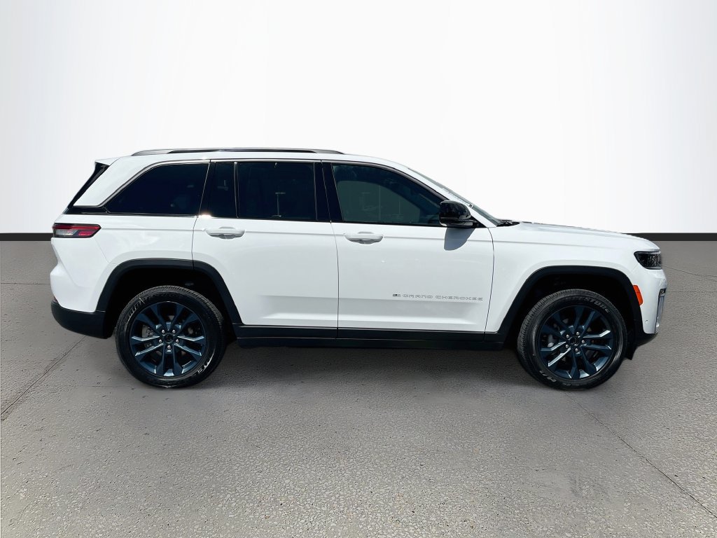 New 2026 Jeep Grand Cherokee Limited AWD/4WD image 8