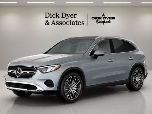 Used 2026 Mercedes-Benz GLC 300 image 34