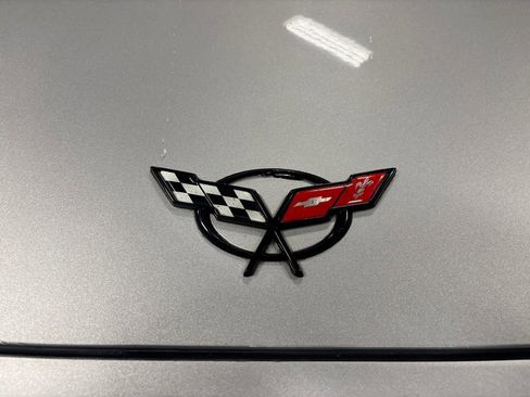 Used 2001 Chevrolet Corvette Convertible w/ Preferred Equipment Group2 image 21