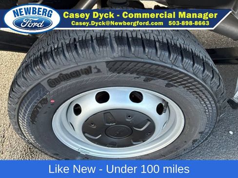 Used 2024 Ford Transit 250 Low Roof RWD image 10