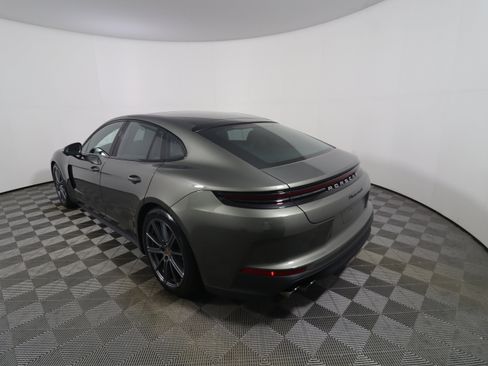 New 2026 Porsche Panamera 4 image 3