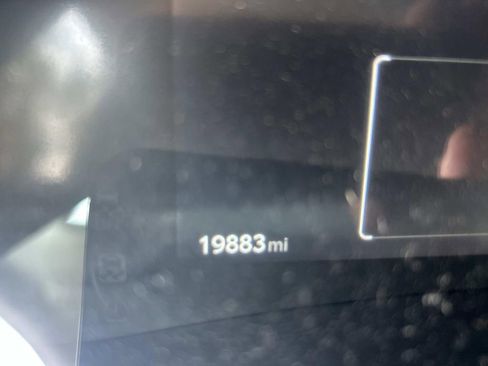 Used 2025 Toyota Grand Highlander AWD image 19