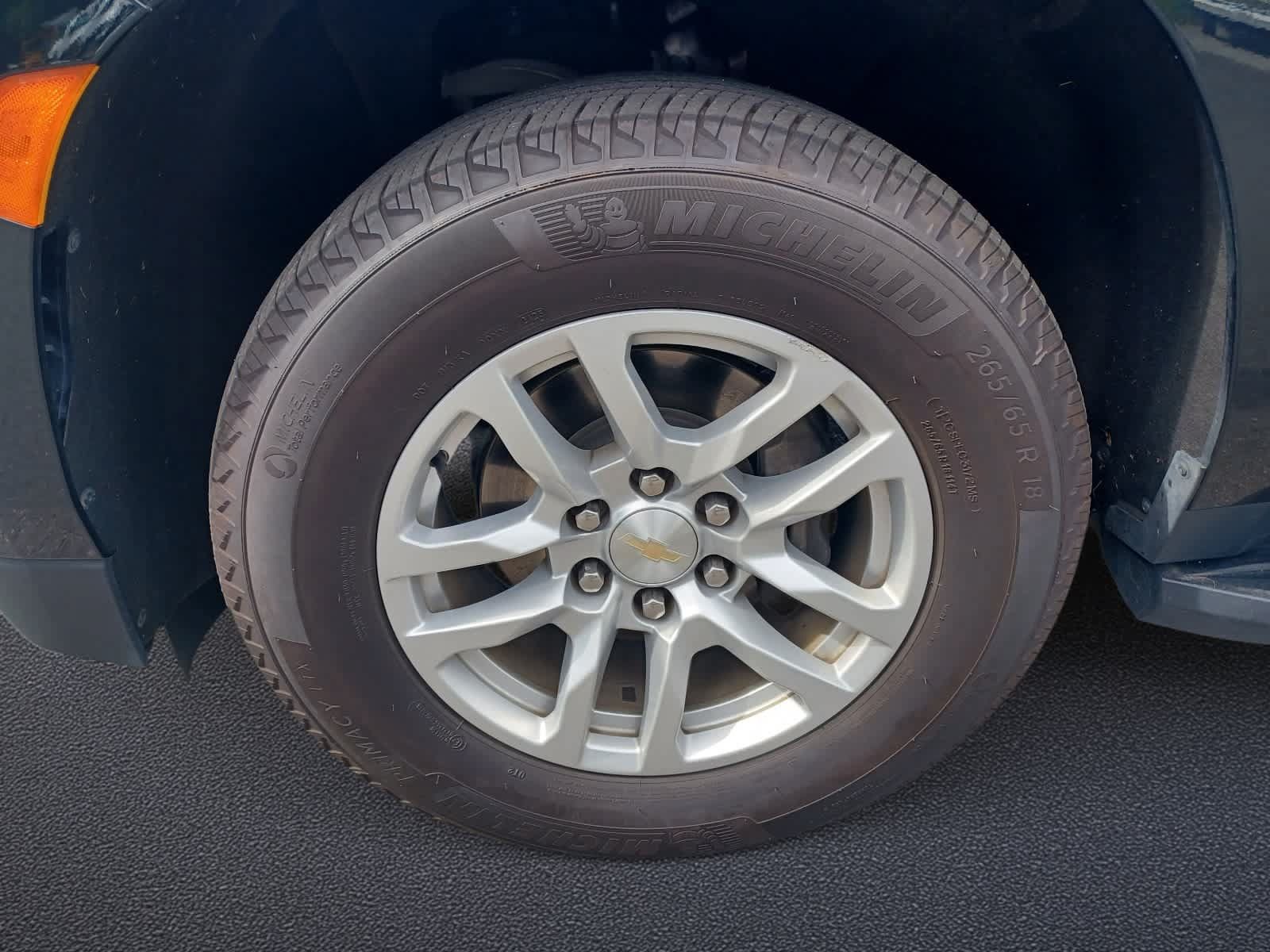 Used 2023 Chevrolet Suburban LS AWD/4WD image 22