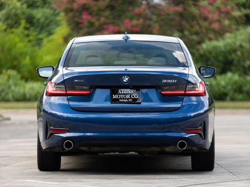 Used 2021 BMW 330i xDrive Sedan w/ Convenience Package image 8