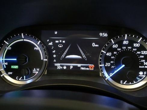 Certified 2025 Toyota Highlander XLE image 18