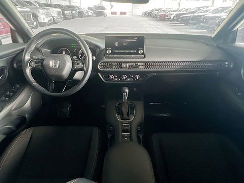 Used 2025 Honda HR-V Sport image 28