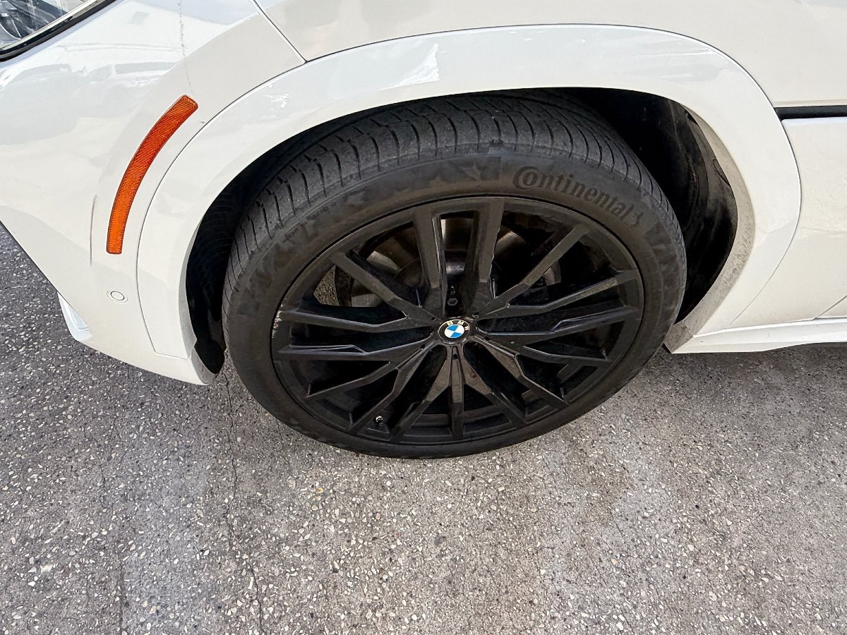 Used 2023 BMW X6 xDrive40i w/ Executive Package AWD/4WD image 9
