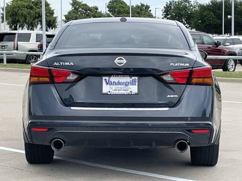 Used 2022 Nissan Altima 2.5 Platinum AWD/4WD image 5