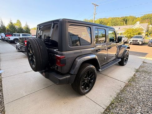 Used 2023 Jeep Wrangler Unlimited Sahara w/ Cold Weather Group AWD/4WD image 7