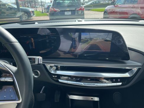 Used 2024 Cadillac Lyriq Tech w/ Driver Assist Package image 22