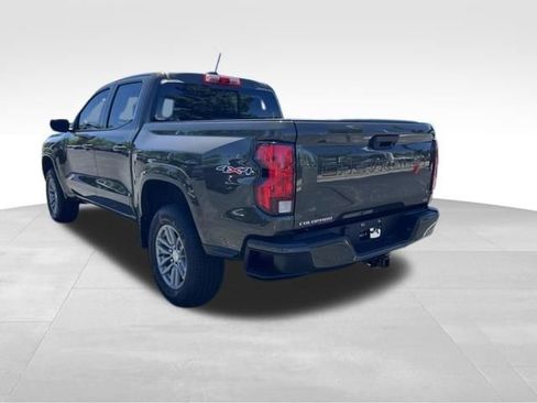 Used 2024 Chevrolet Colorado LT w/ LT Convenience Package II AWD/4WD image 5
