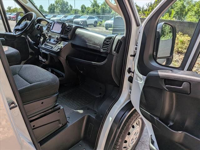 Used 2023 RAM ProMaster 2500 w/ Driver Convenience Group FWD image 11