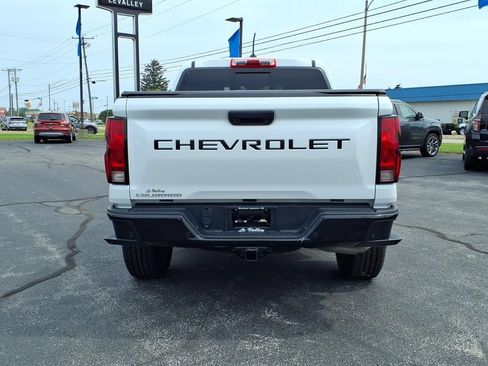 Used 2023 Chevrolet Colorado Trail Boss w/ Technology Package AWD/4WD image 16