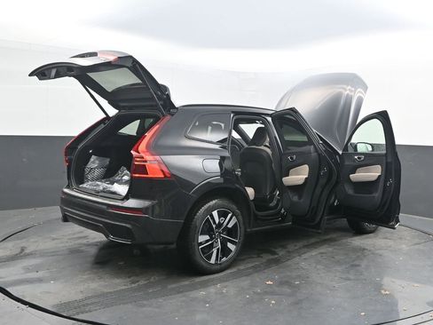 New 2026 Volvo XC60 T8 Core w/ Climate Package AWD/4WD image 38