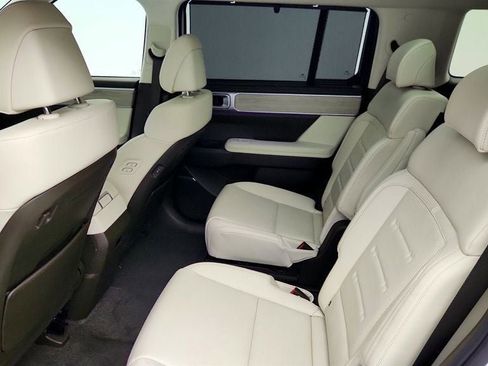 Used 2025 Hyundai Santa Fe Calligraphy AWD/4WD image 22