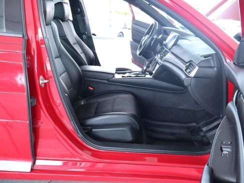 Used 2018 Honda Accord Sport image 36