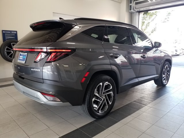 Certified 2025 Hyundai Tucson Limited AWD/4WD image 19