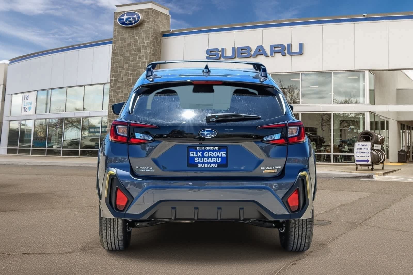 Used 2025 Subaru Crosstrek 2.5i Sport AWD/4WD image 8