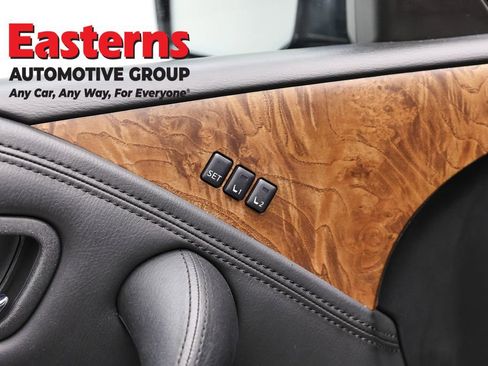 Used 2024 Nissan Armada SL w/ Captain's Chairs Package image 22