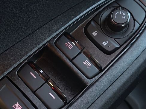 New 2026 Subaru Crosstrek 2.0i Premium image 18