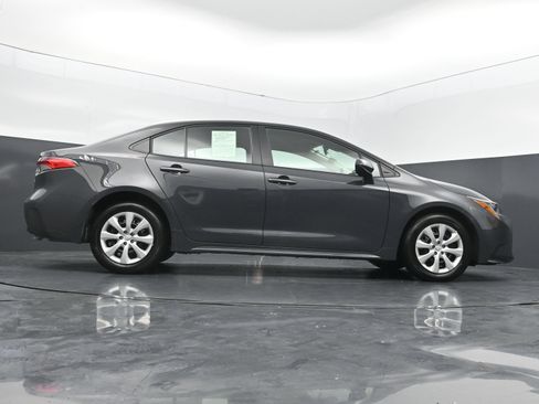 Used 2026 Toyota Corolla LE FWD image 40
