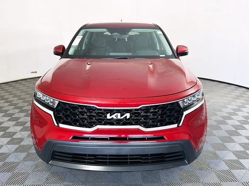 Used 2023 Kia Sorento LX FWD image 8